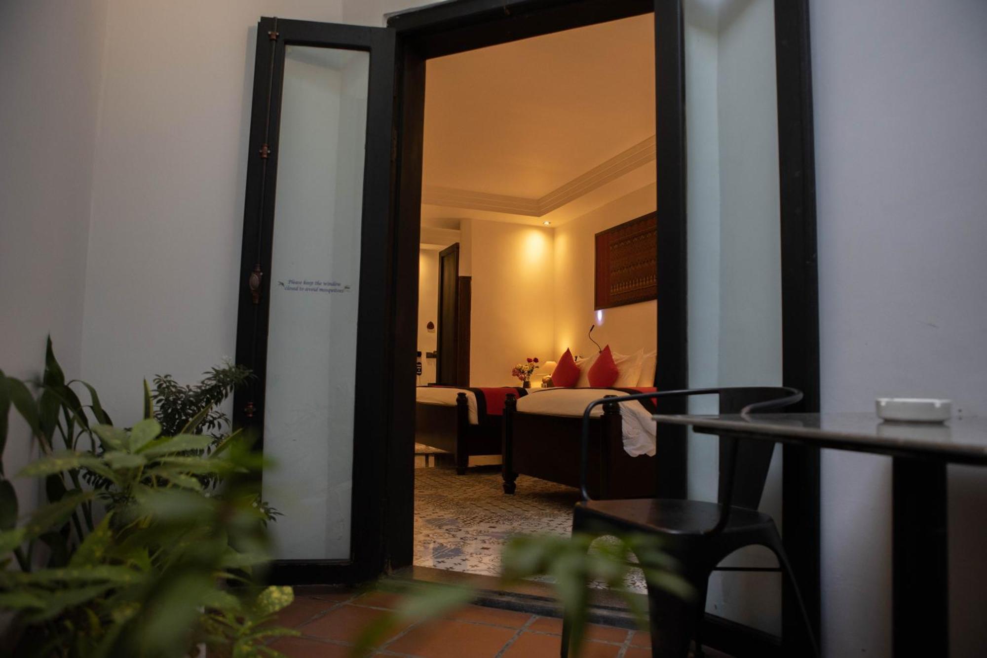 La Rose Suites Phnom-Penh Buitenkant foto