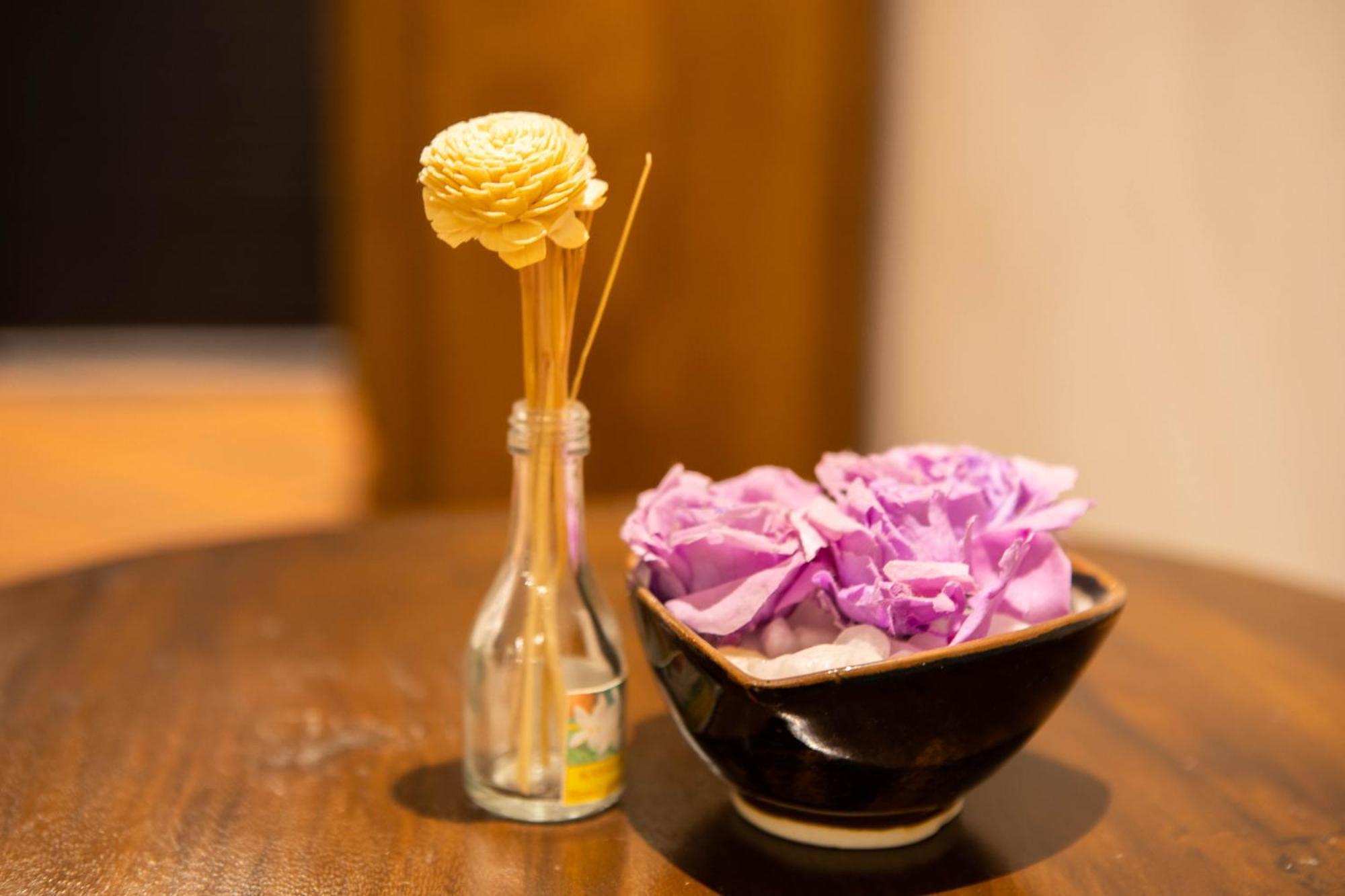 La Rose Suites Phnom-Penh Buitenkant foto