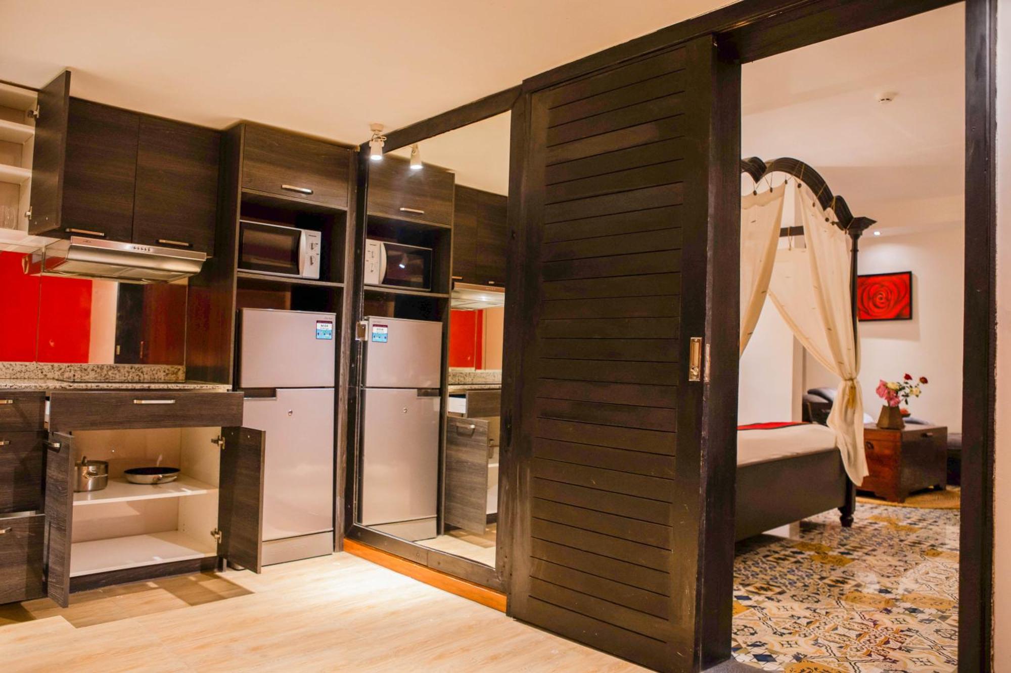 La Rose Suites Phnom-Penh Buitenkant foto