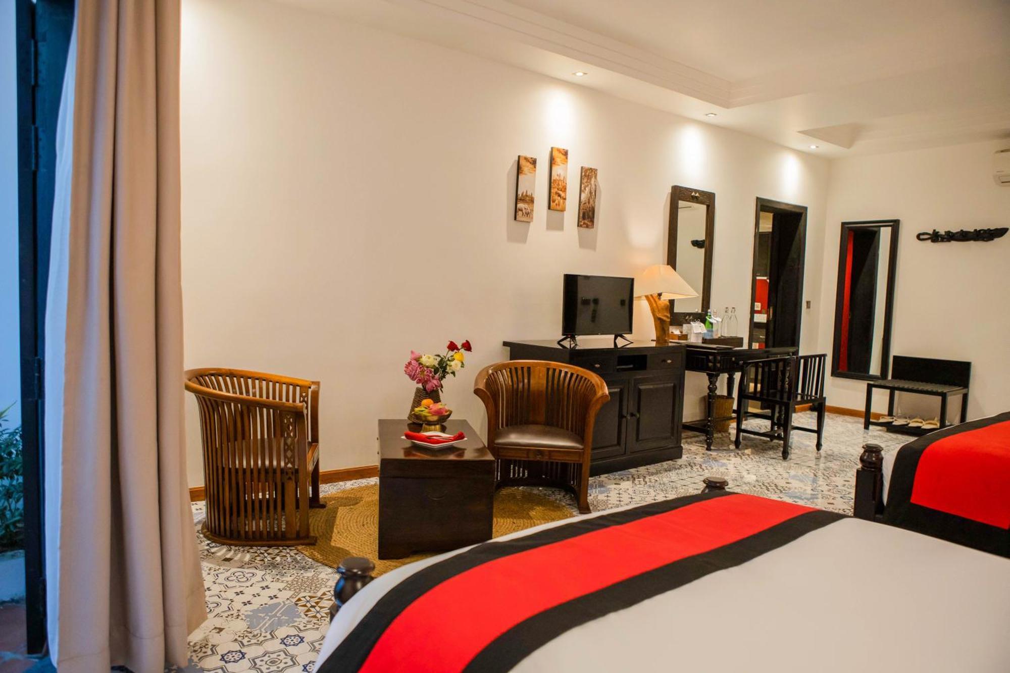 La Rose Suites Phnom-Penh Buitenkant foto