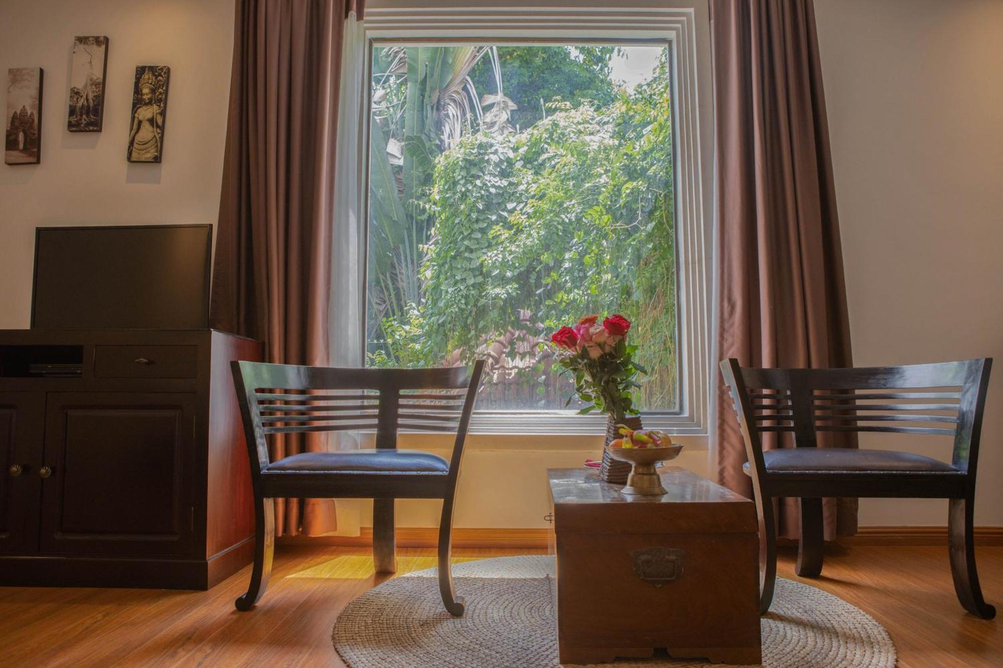 La Rose Suites Phnom-Penh Buitenkant foto