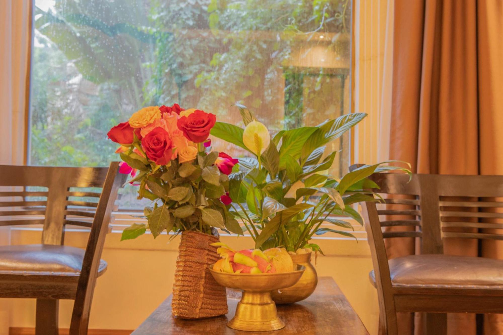 La Rose Suites Phnom-Penh Buitenkant foto