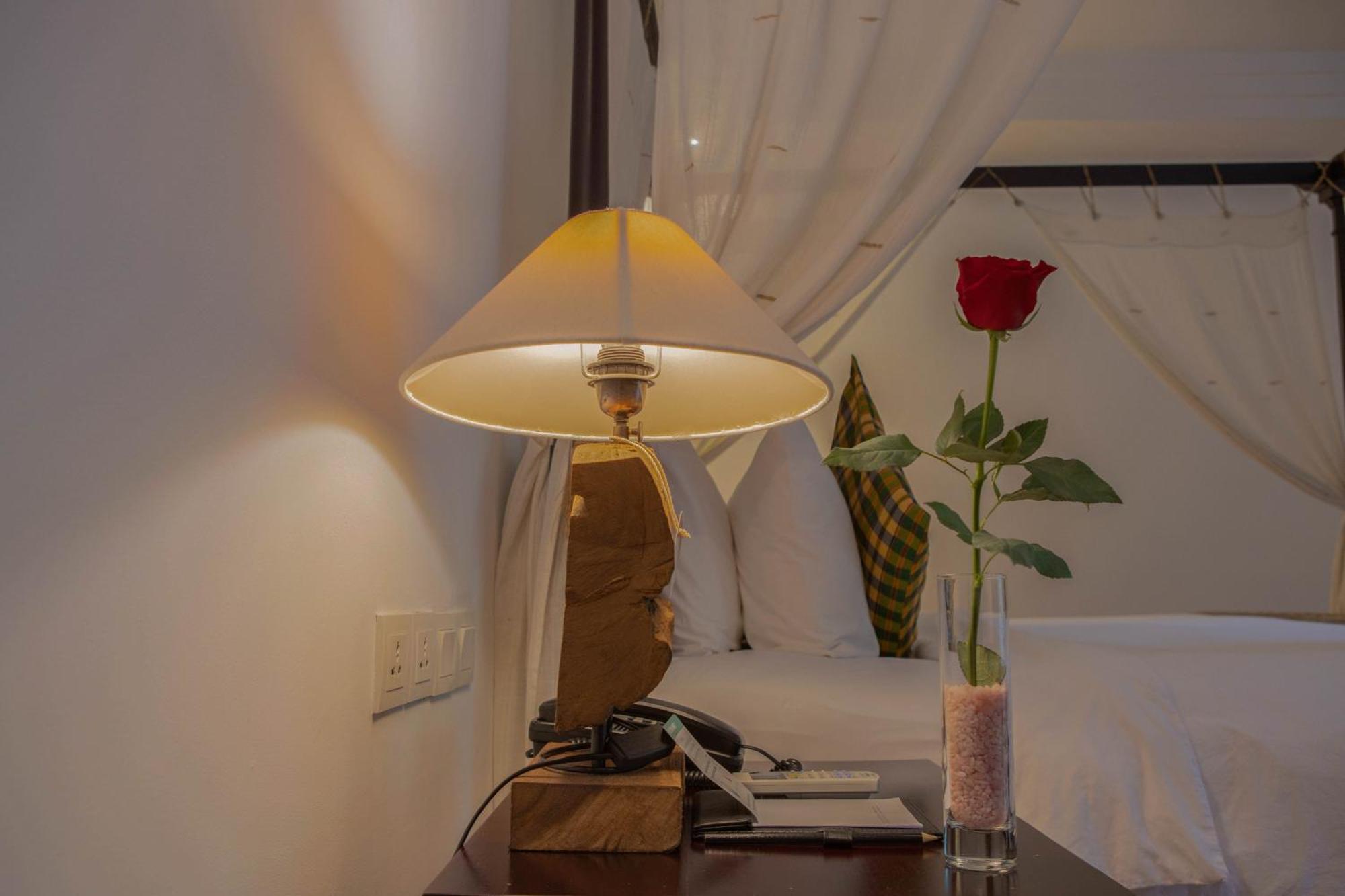 La Rose Suites Phnom-Penh Buitenkant foto