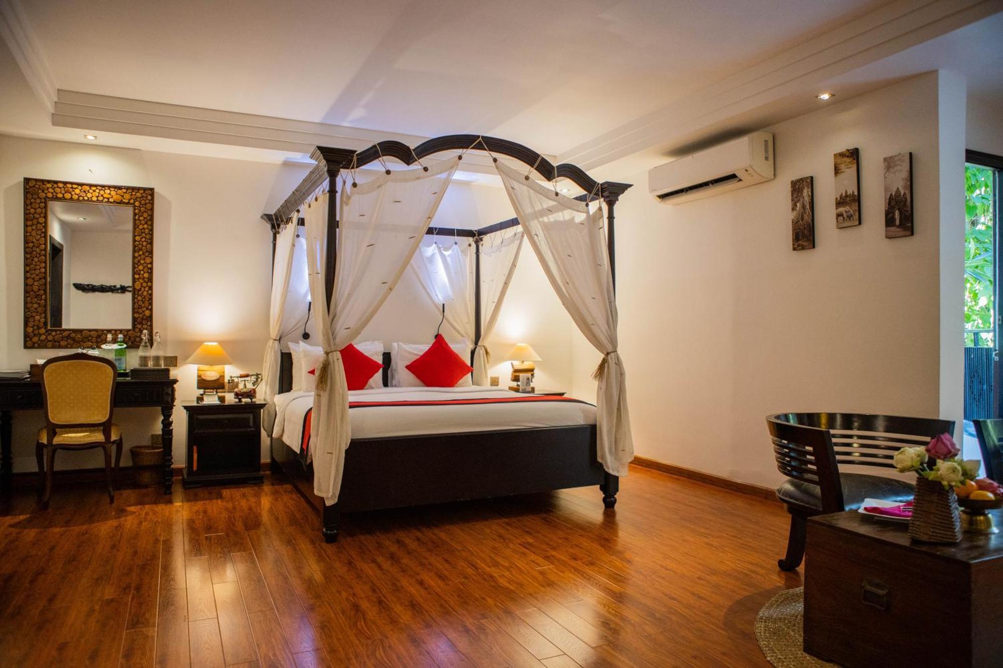 La Rose Suites Phnom-Penh Buitenkant foto