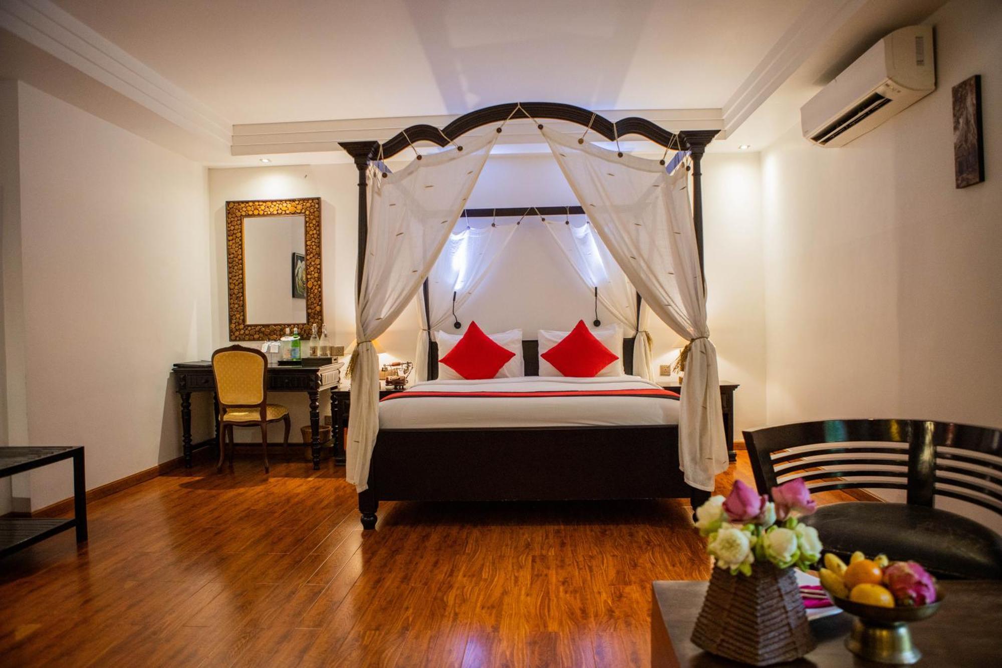 La Rose Suites Phnom-Penh Buitenkant foto