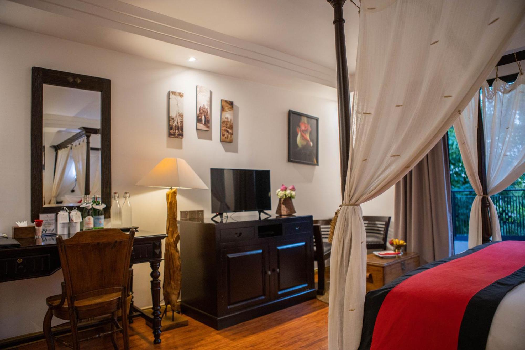 La Rose Suites Phnom-Penh Buitenkant foto