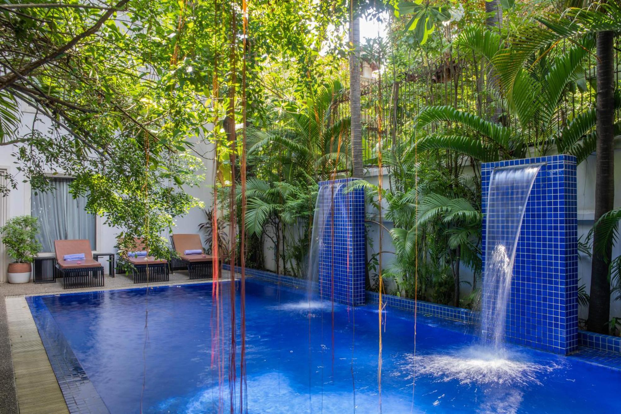 La Rose Suites Phnom-Penh Buitenkant foto